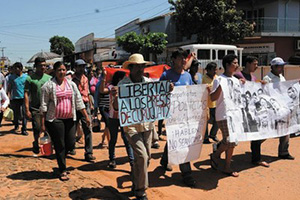 06CampesinosmovilizadosenprotestapormasacredeCuruguatyreclamanlibertadparalospresosFotowwwTelesurtvNet