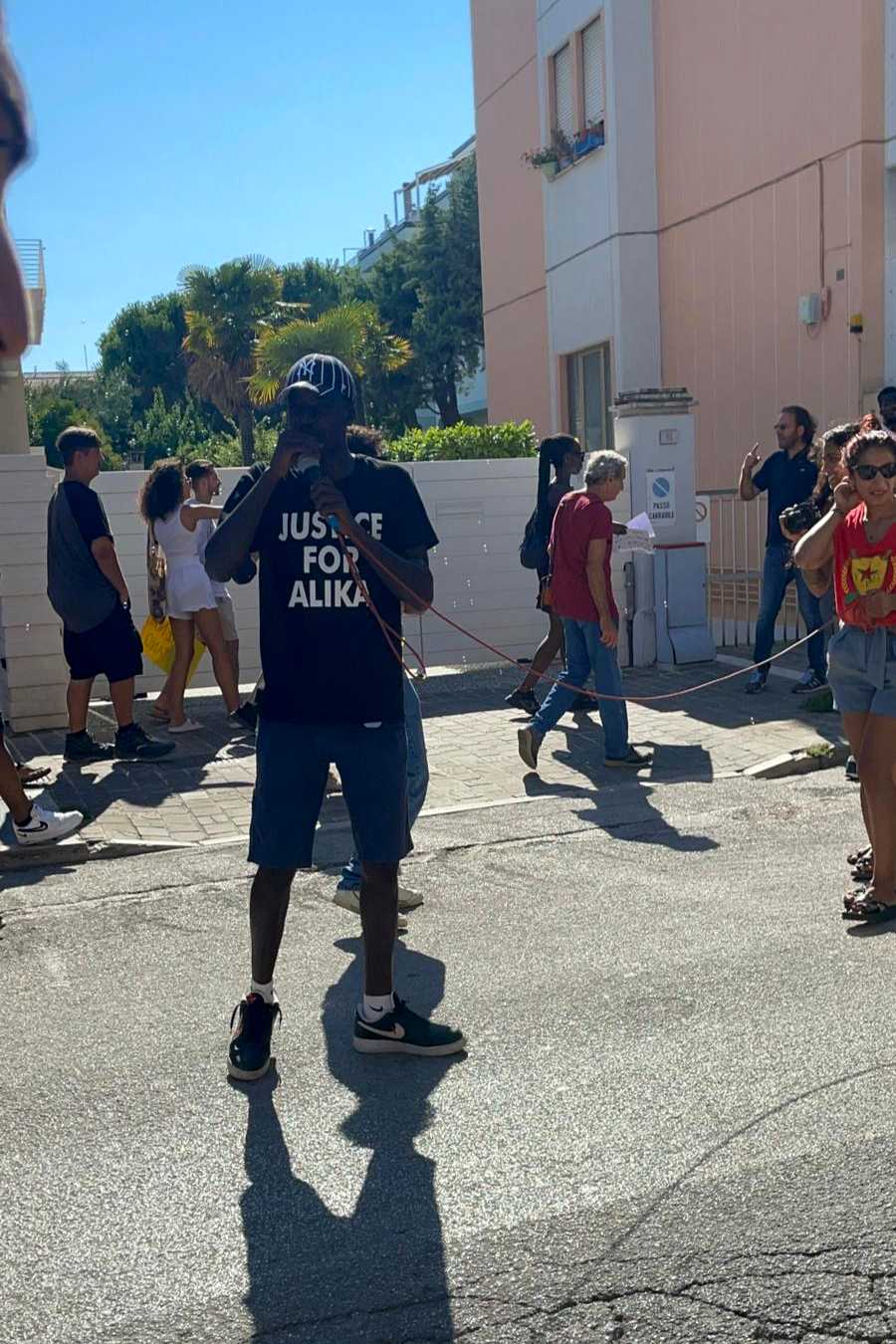 desenmascarando al racismo 7